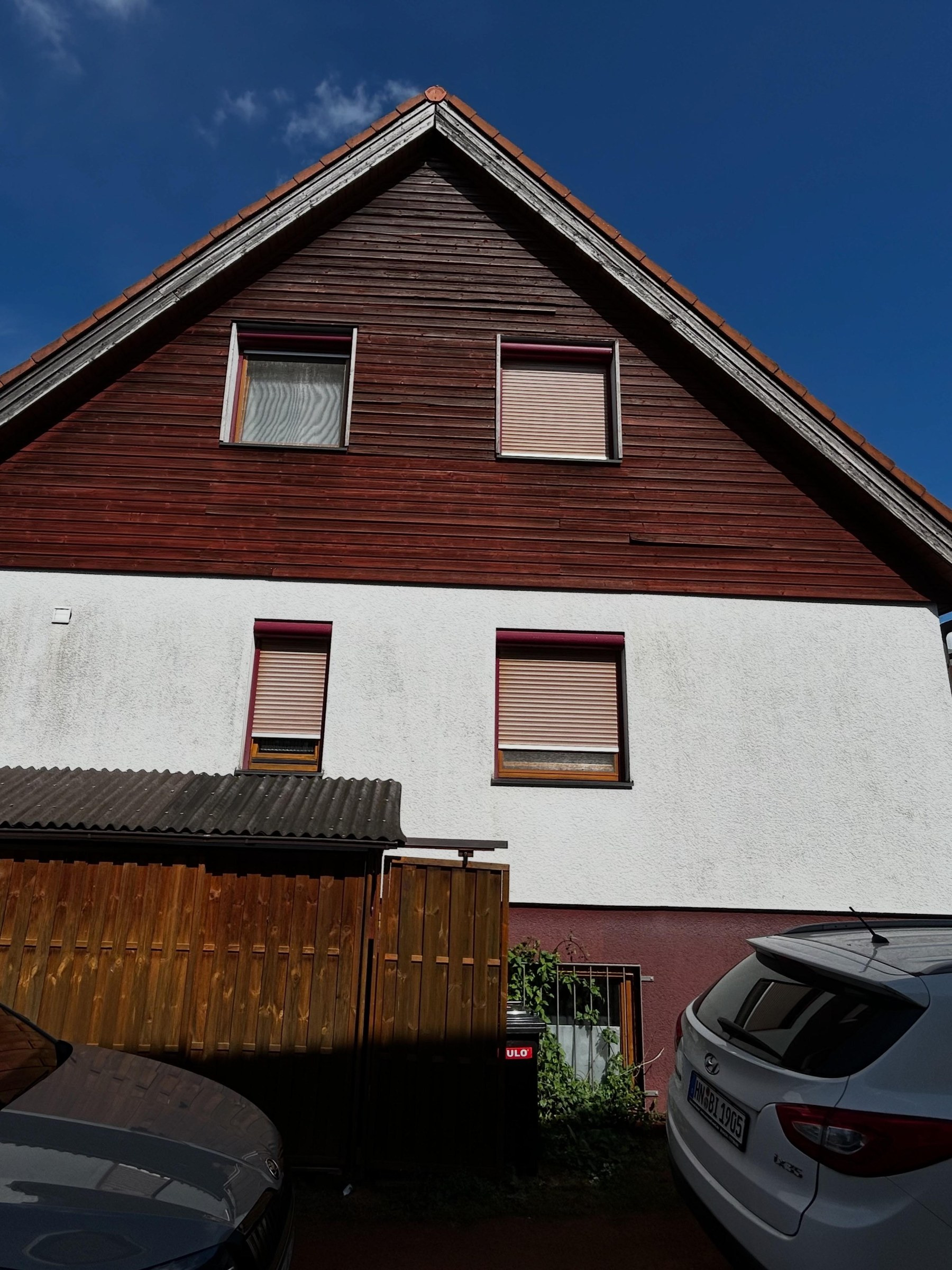 Wohnhaus, Giebelseite nach Fassadenarbeiten